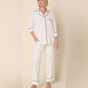 Classic Pima Knit Long-Sleeved Pajama - Ivory/Navy. Size S Brand new never worn